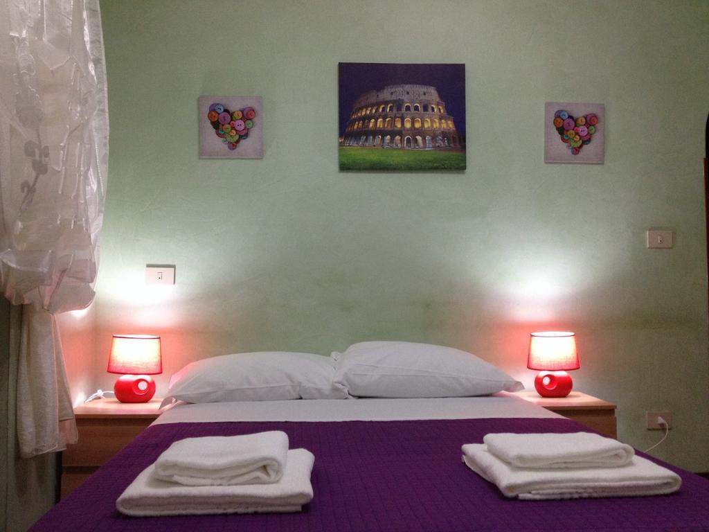 Rome Rainbow Guest House Стая снимка